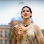 Tum Husn Pari Tum Jaane Jahan Lyrics